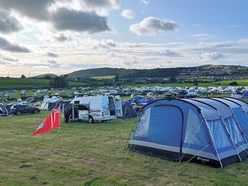Non-electric camping field