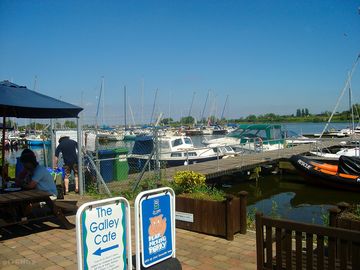 Kinnego marina