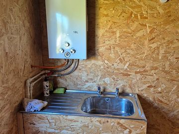 Washing-up area