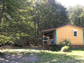 Chalet Lavande en bois 🌿 – Confort simple et nature, idéal pour un séjour paisible en montagne.