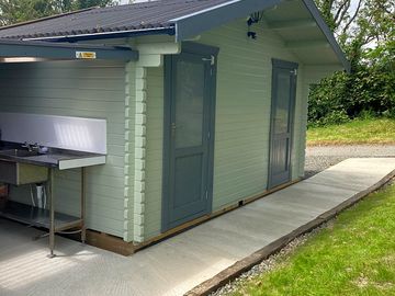 Log cabin washrooms