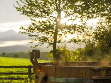 Hot tub and dartmoor views