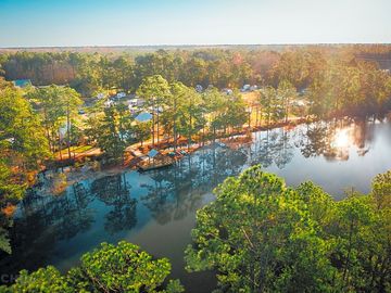Overview of lake jasper