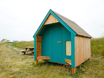 Four-person microlodge