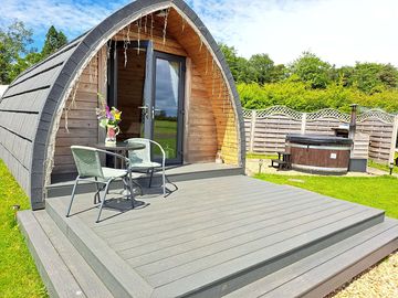 Alfresco dining,stunning views of northern lake district fells as you dine!