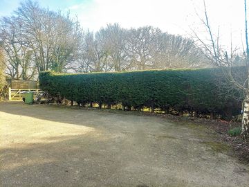Hardstanding pitch with electric, close to facilities