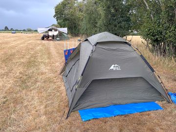 Tent/pitcher