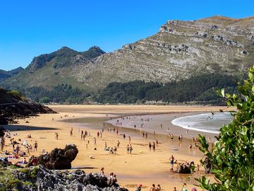 Arenillas beach 100 metres away from the site