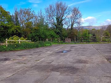 Hardstanding area