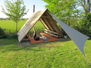 Firepit hut