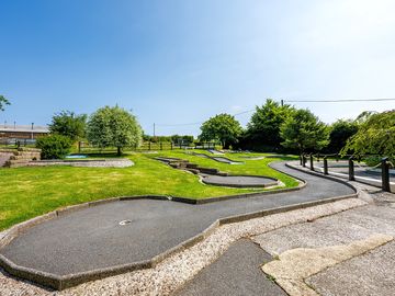 Crazy golf