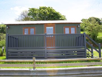 Shepherds hut with private decking