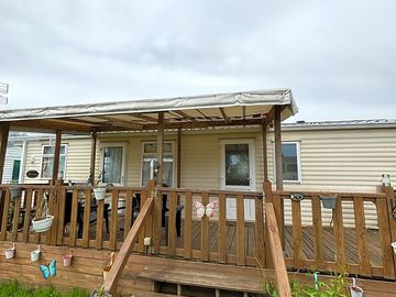 Devanture du mobil-home Pistache