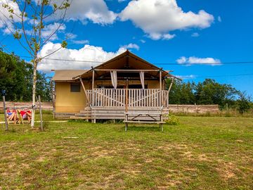 Grenache safari tent