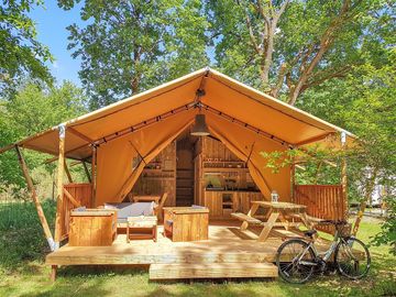 Safari lodge