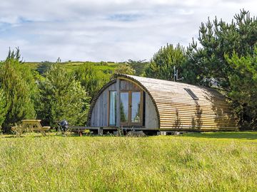 Stargazy 2 bedroom glamping pod exterior
