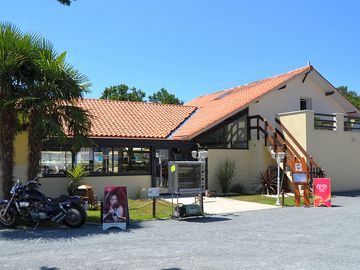 Restaurant exterior