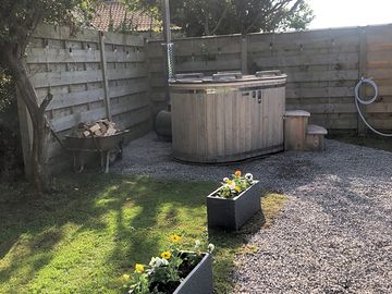 Fresh water wood fired hot tub