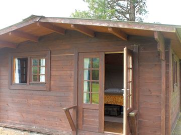 The Log Cabin sleeps five people