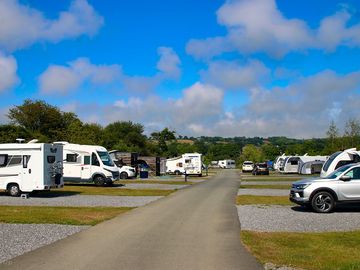 Spacious, fully serviced hardstanding pitches