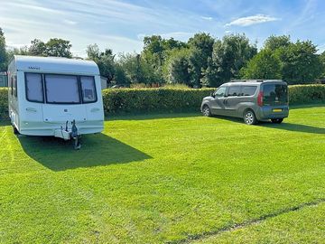 Tent field 10, Non-electric grass pitch