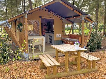 Safari tent