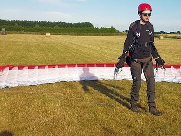 Paraglider training taster days available