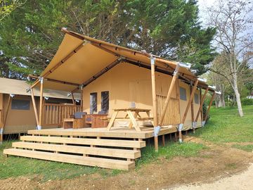 4 person safari tent
