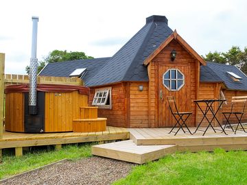 Exterior of the double cabin