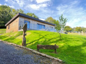 Barn Owl Lodge Outside View