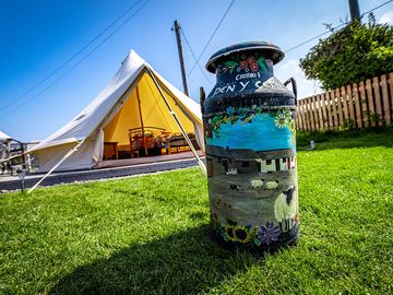 Yr wyddfa bell tent