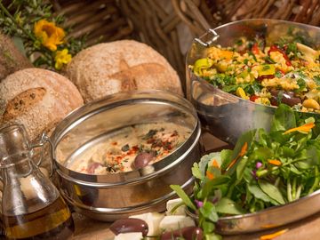 Organic food hampers available