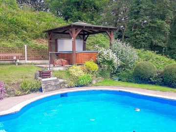 Hot tub and swimming pool