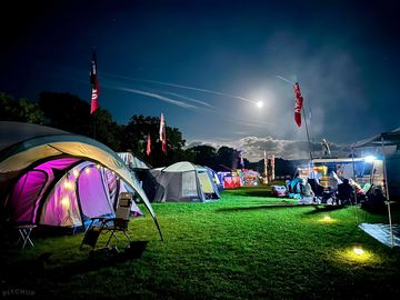 An evening on site