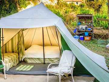 Rental tent