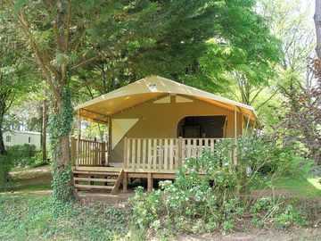 Canada safari tents with two sleeping areas