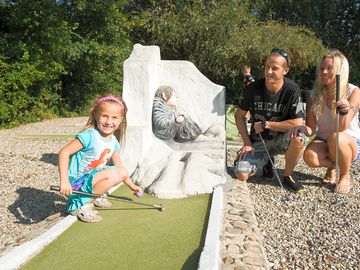 Miniature golf