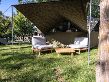 Valley tent