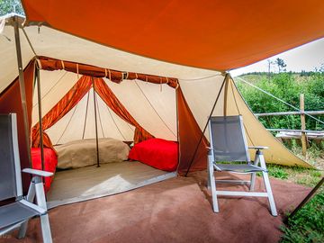 Rental tent