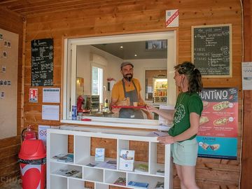 Snack bar
