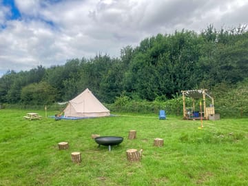 Soho tent and camp kitchen
