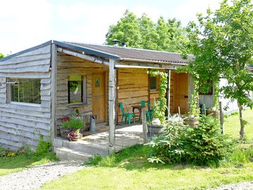 Exterior view of The Hop Shack cabin