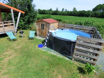 Garden and private pool