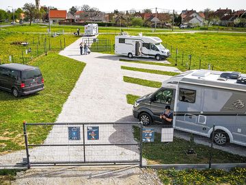 Paths with one-way traffic