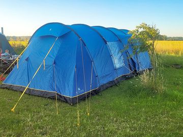 Jumbo tent pitch