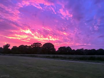 Red sky at night