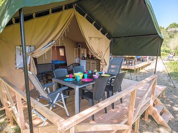 Exterior of the tent (added by manager 03 Apr 2019)