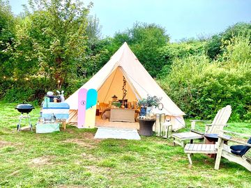 Bell tent (added by manager 28 Sep 2021)