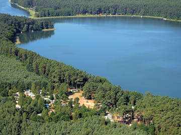 Aerial view of the site and lake (added by manager 21 Jan 2019)