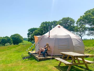 Bell tent (added by manager 26 Jan 2023)
